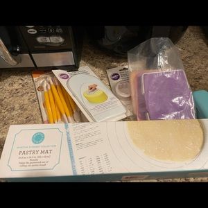 Fondant Tools and Pastry Mat